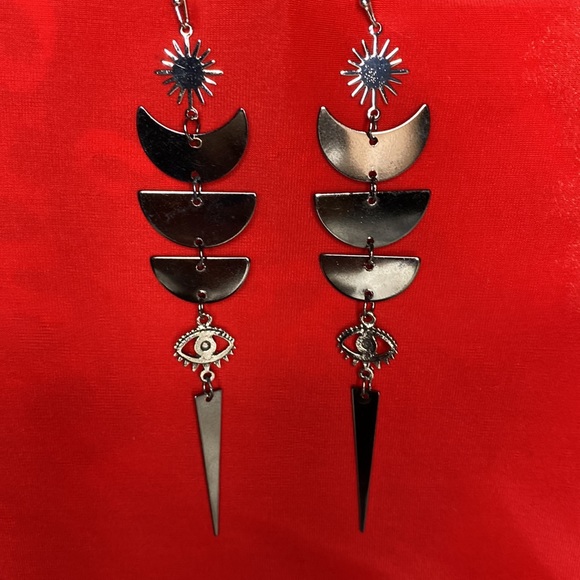 Flashy celestial earrings - Picture 3 of 3